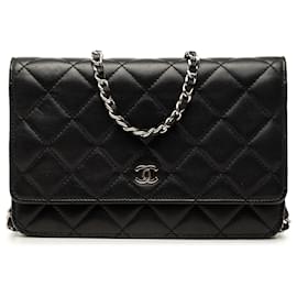 Bolso bandolera Chanel CC de piel de cordero acolchada negra Wallet On Chain