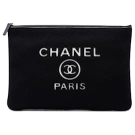 Clutch Chanel Deauville O Case Large de fieltro de lana negro