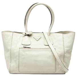 Borsa Tote convertible aperta Prada Vitello Daino bianca con tasca frontale