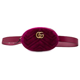 Borsa cintura Gucci GG Marmont in velluto matelassé viola