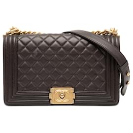 Borsa a tracolla Chanel Boy Flap in pelle d'agnello matelassé, Old Medium, marrone
