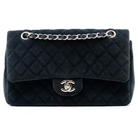 Borsa a tracolla Chanel Medium Classic Double Flap in velluto blu