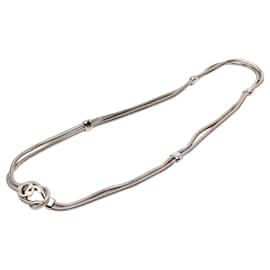 Collana Chanel CC in ottone argentato con doppia catena a serpente e nodo