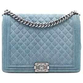 Borsa a tracolla Chanel Boy Flap Large in denim trapuntato blu