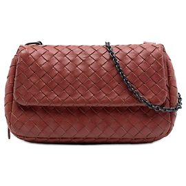 Rote Bottega Veneta Mini Nappa Intrecciato Expandable Chain Flap Crossbody Tasche
