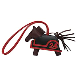 Porte-clés Hermès Rodeo Robeo 24 PM en cuir d'agneau Milo rouge