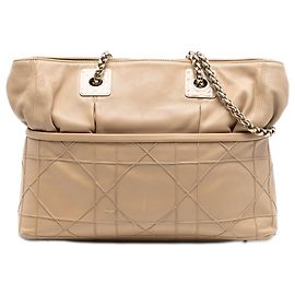 Borsa Tote con catena Granville in pelle d'agnello Cannage Dior Tan