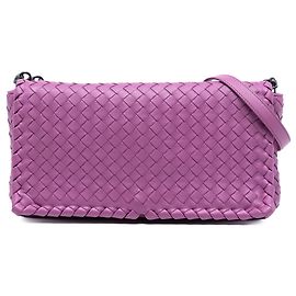 Bottega Veneta Dahlia Clutch Crossbody aus Nappa Intrecciato in Lila