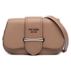 Borsa a tracolla Sidonie Prada in Saffiano e City Calf marrone
