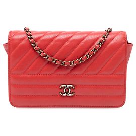 Bolso bandolera Chanel Diagonal Wallet On Chain de piel de cabra acolchada roja