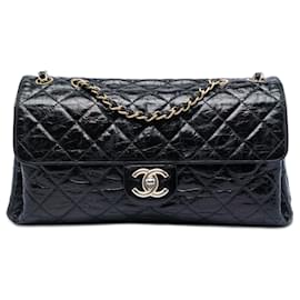 Borsa a tracolla Chanel Jumbo CC Quilted Crumpled Calfskin Straight Flap nera