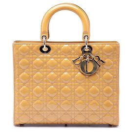 Borsa Lady Dior Large in vernice cannage giallo