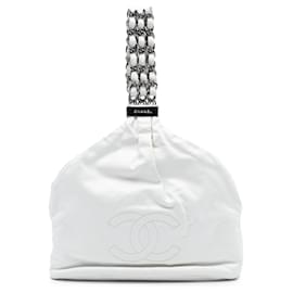 Borsa Hobo Chanel CC in agnello bianco con dettagli rock e catena