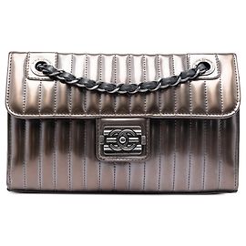 Chanel Small Vertical Quilted Patent Maharaja Express Flap Schultertasche Grau