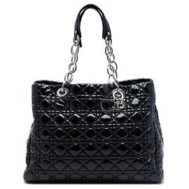 Tote Lady Dior Soft Cannage in vernice nero grande di Dior
