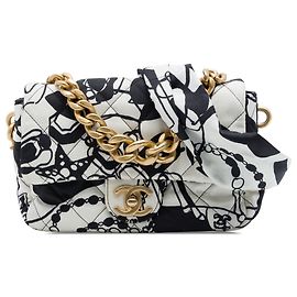 Chanel Mini Coco Flap Satchel aus weißem bedrucktem Canvas mit Hirsch-Print