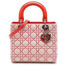 Borsa Lady Dior in pelle d'agnello beige con cuciture Cannage, misura Medium