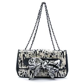 Borsa a tracolla Flap in seta e pelle di agnello bianca Chanel Coco Mademoiselle
