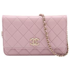 Borsa a tracolla Chanel CC Quilted Caviar Wallet on Chain Rosa
