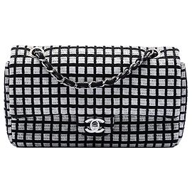 Borsa a tracolla Chanel Medium Classic Ribbon and Tweed Logo Double Flap nera