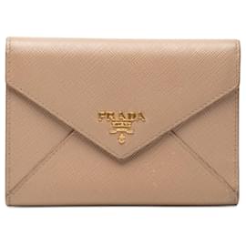 Beiges Prada Saffiano Trifold-Umschlaggeldbörse