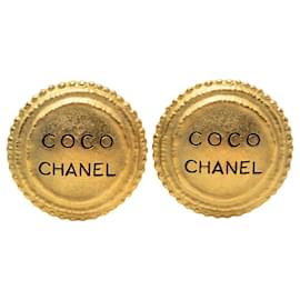 Chanel Logo Clip-Ohrringe vergoldet