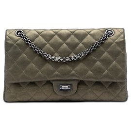 Borsa a tracolla Chanel Reissue 2.55 Double Flap 226 in pelle di vitello metallizzata invecchiata trapuntata marrone