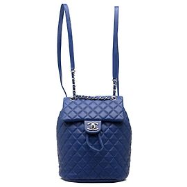 Chanel Small Lambskin Urban Spirit Rucksack Blau