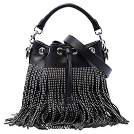 Piccola borsa bucket Emmanuelle in pelle di vitello borchiata nera Saint Laurent