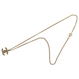 Collana con pendente in strass placcato oro Gold Chanel CC