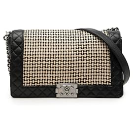 Borsa a tracolla Boy Reverso Flap in pelle di vitello intrecciata Chanel nera Taglia Medium