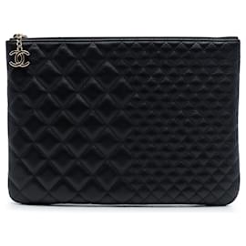 Clutch Chanel Medium Bi Quilted Lambskin O Case Black