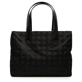 Tote in nylon Chanel New Travel Line nero