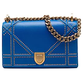 Borsa a tracolla Diorama piccola in agnello borchiato blu
