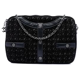 Clutch Chanel Limited Edition in Tweed nero con tracolla a catena