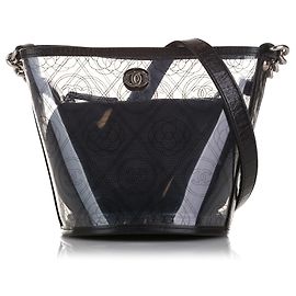 Bucket Camellia in pelle di vitello stropicciata e PVC nero Chanel