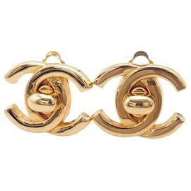 Chanel CC Clip-Ohrringe vergoldet mit Turn Lock Verschluss