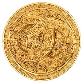 Spilla rotonda in filigrana placcata oro Chanel CC Gold