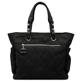 Tote Paris Biarritz in tela trapuntata blu Chanel Large