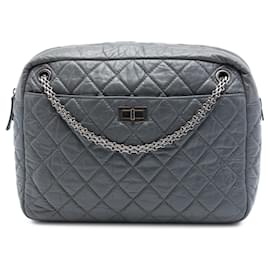 Borsa a tracolla Chanel Reissue 2.55 Large in pelle di vitello trapuntata grigia