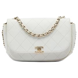 Borsa a tracolla casual trip flap in pelle di capra trapuntata CC bianca Chanel