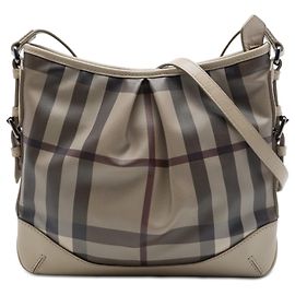 Burberry Hartham Umhängetasche aus beschichtetem Canvas mit Smoke Check Muster in Grau