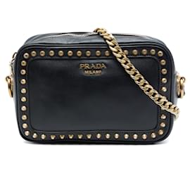 Borsa Camera Prada City in pelle di vitello nera con borchie