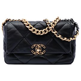 Bolsa Chanel 19 de pele de cordeiro preta, tamanho Medium