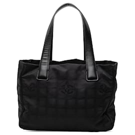 Tote in nylon Black Chanel New Travel Line