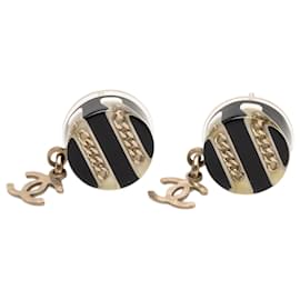 Orecchini a lobo rotondi CC in ottone e resina nera Chanel