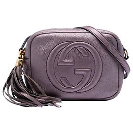 Borsa a tracolla Gucci Soho Disco in pelle metallizzata viola