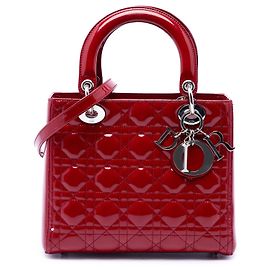 Borsa Lady Dior Medium in vernice cannage rosso