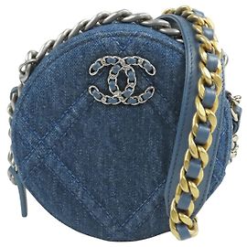 Clutch rotonda 19 in denim blu Chanel con tracolla a catena
