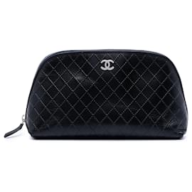 Pochette per cosmetici in pelle di vitello nera con stampa CC Diamond Chanel